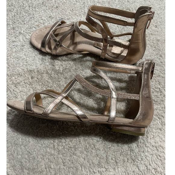 Marc Fisher Womens 8 M Bambi Metallic Back Zip Strappy Sandal rose Gold flats - Picture 6 of 12